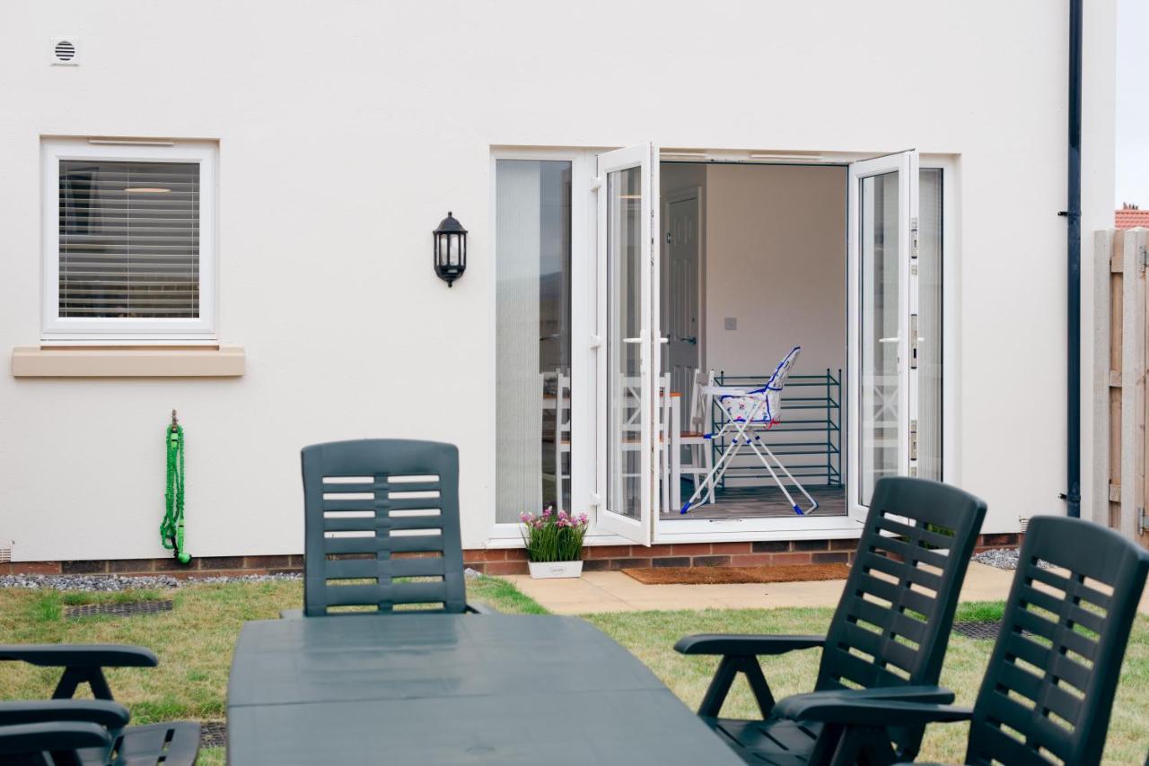 Вилла Oakley - Large, Elegant, Dog Friendly & Parking Уитби Экстерьер фото